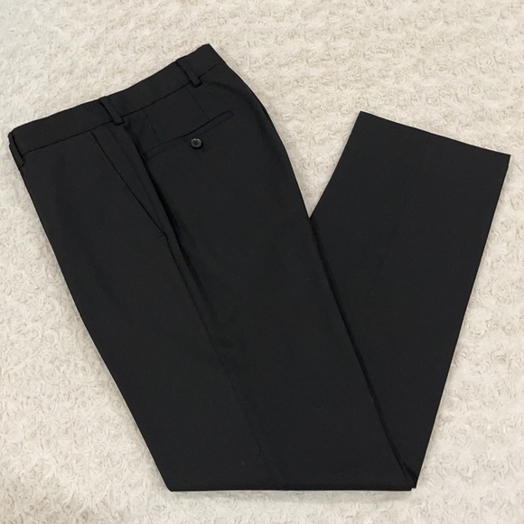 Hugo Boss 36/R (tailored to approx 30/R black slacks 100% wool/mint condition. - Picture 3 of 16